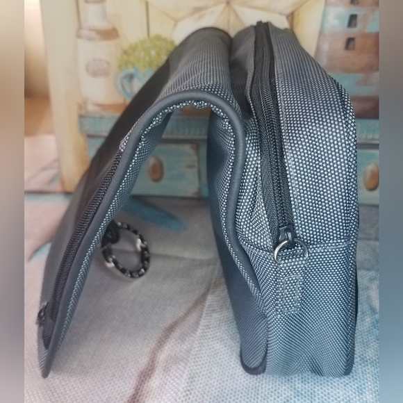 Bvlgari Parfums Nylon Pouch Case - Picture 8 of 14